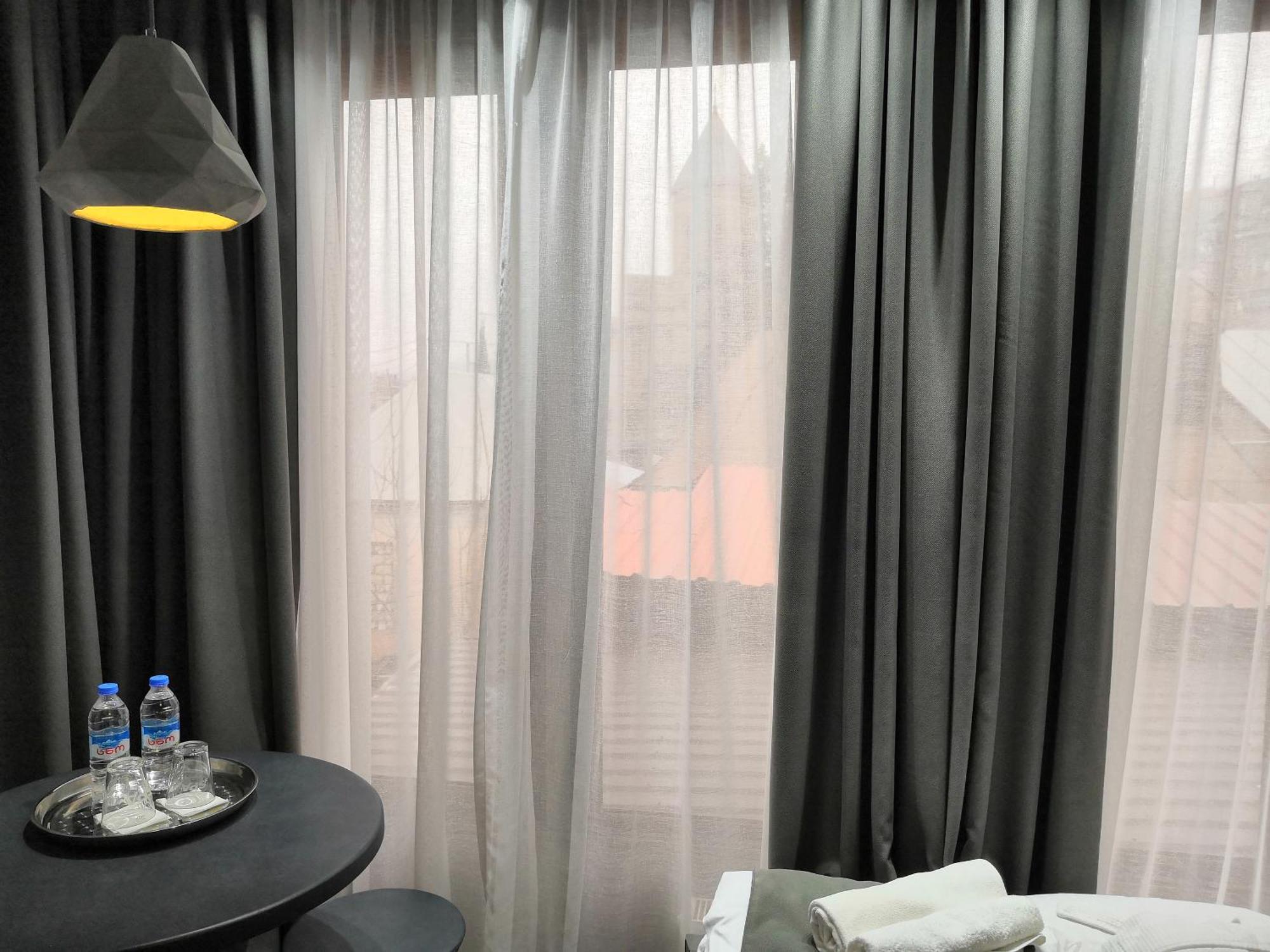 Piano Borracho Boutique Hotel Old Tbilisi Room photo